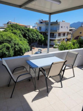 Apartment at the center of Skalani